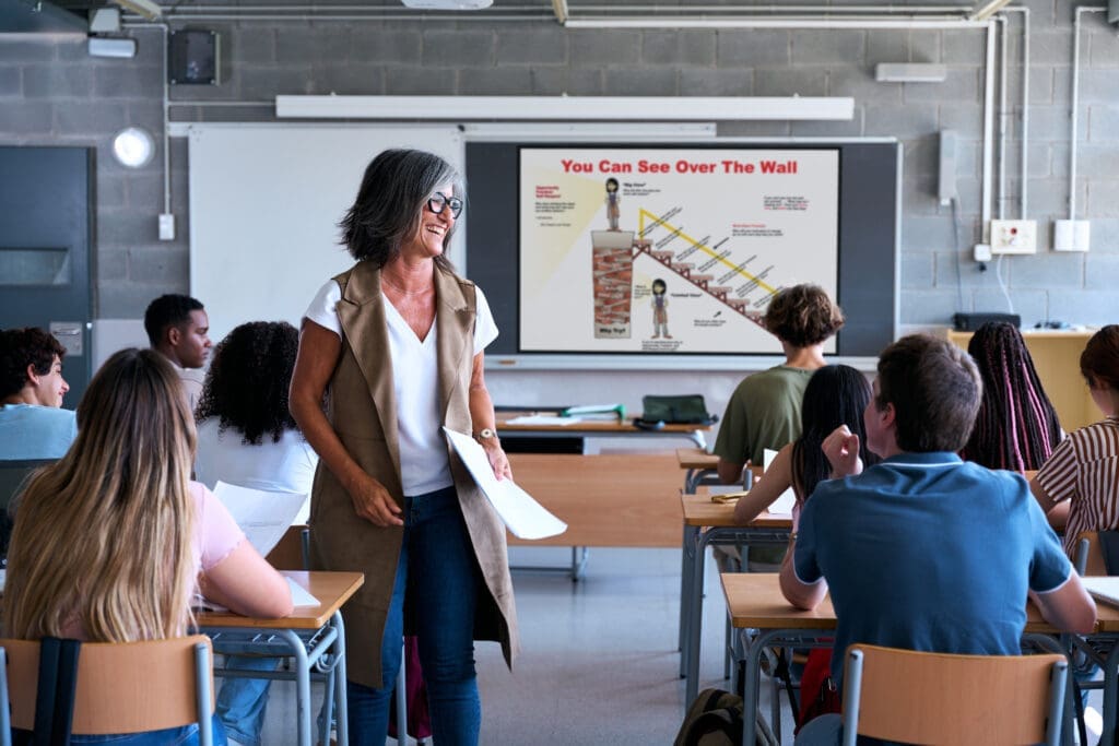 highschool class-the-wall
